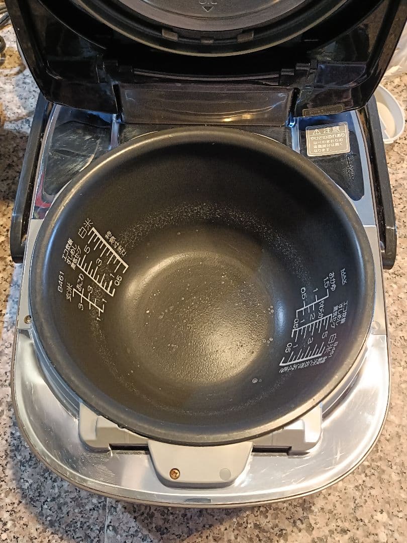 象印 炊飯器 NP-WU10 黒 1.0L