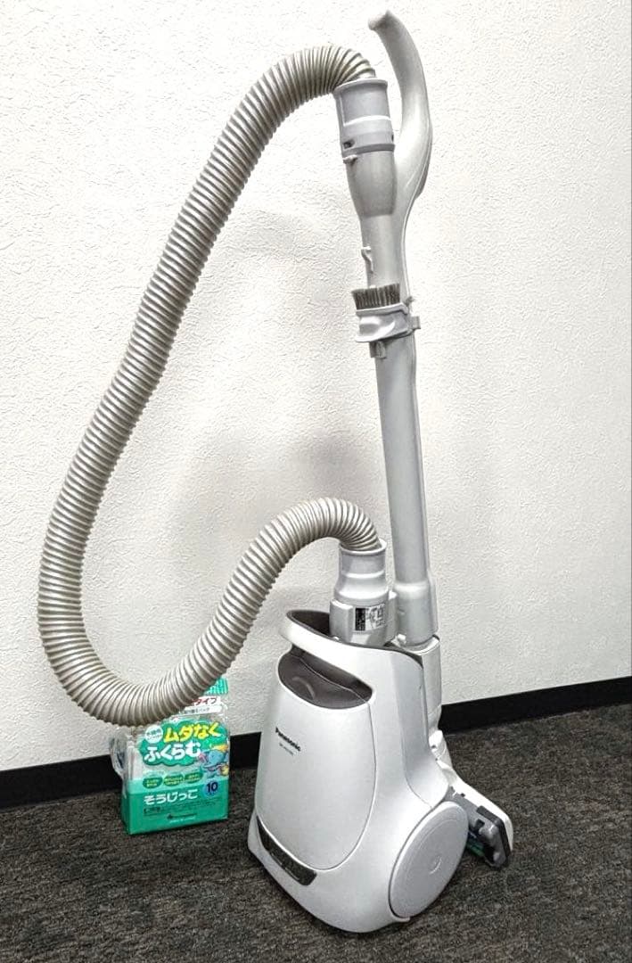 パナソニック 紙パック式電気掃除機 MC-PA110G-W(2018年製)