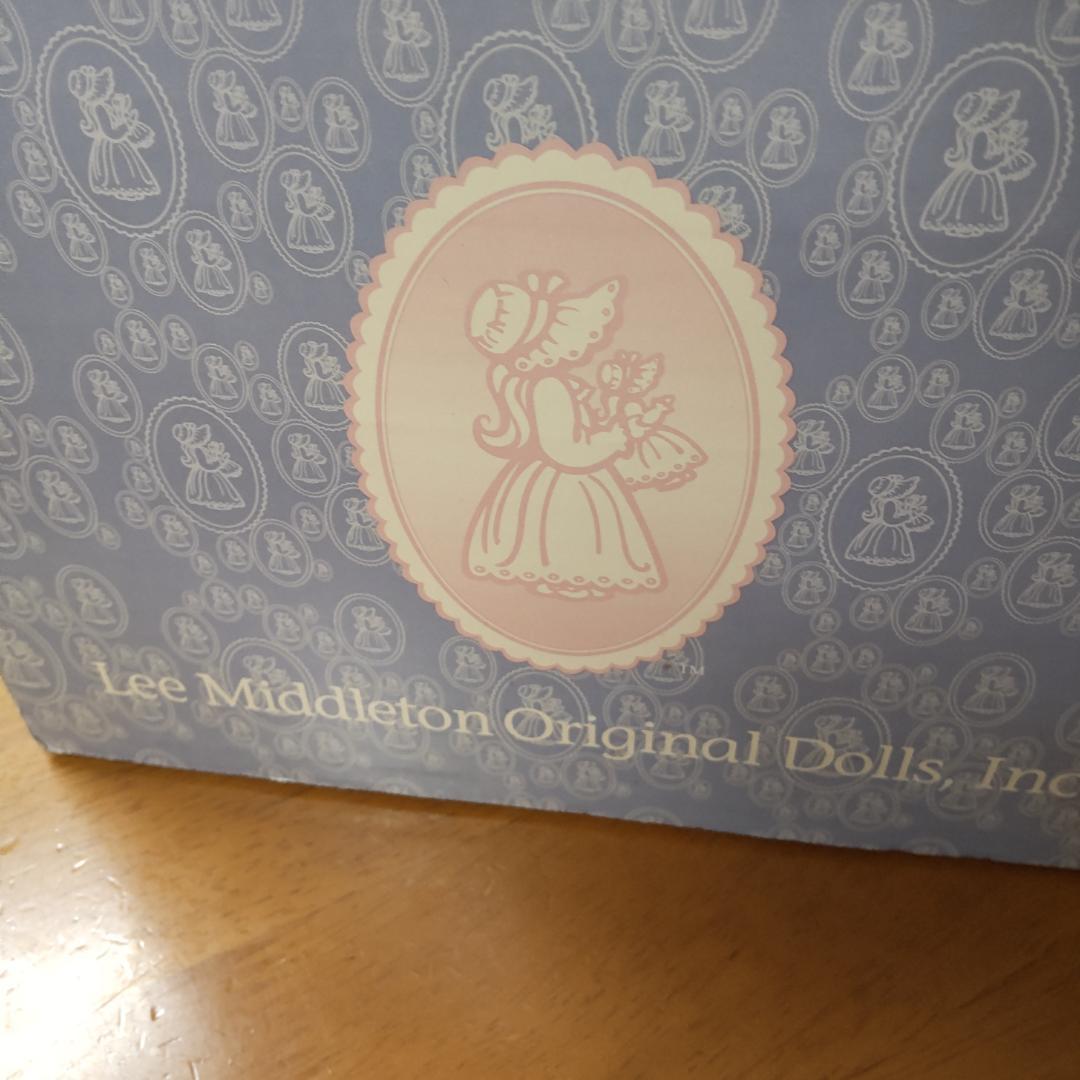 リーミドルトン　LEE MIDDILTON　リボーンドール　洗礼服　赤ちゃん人形