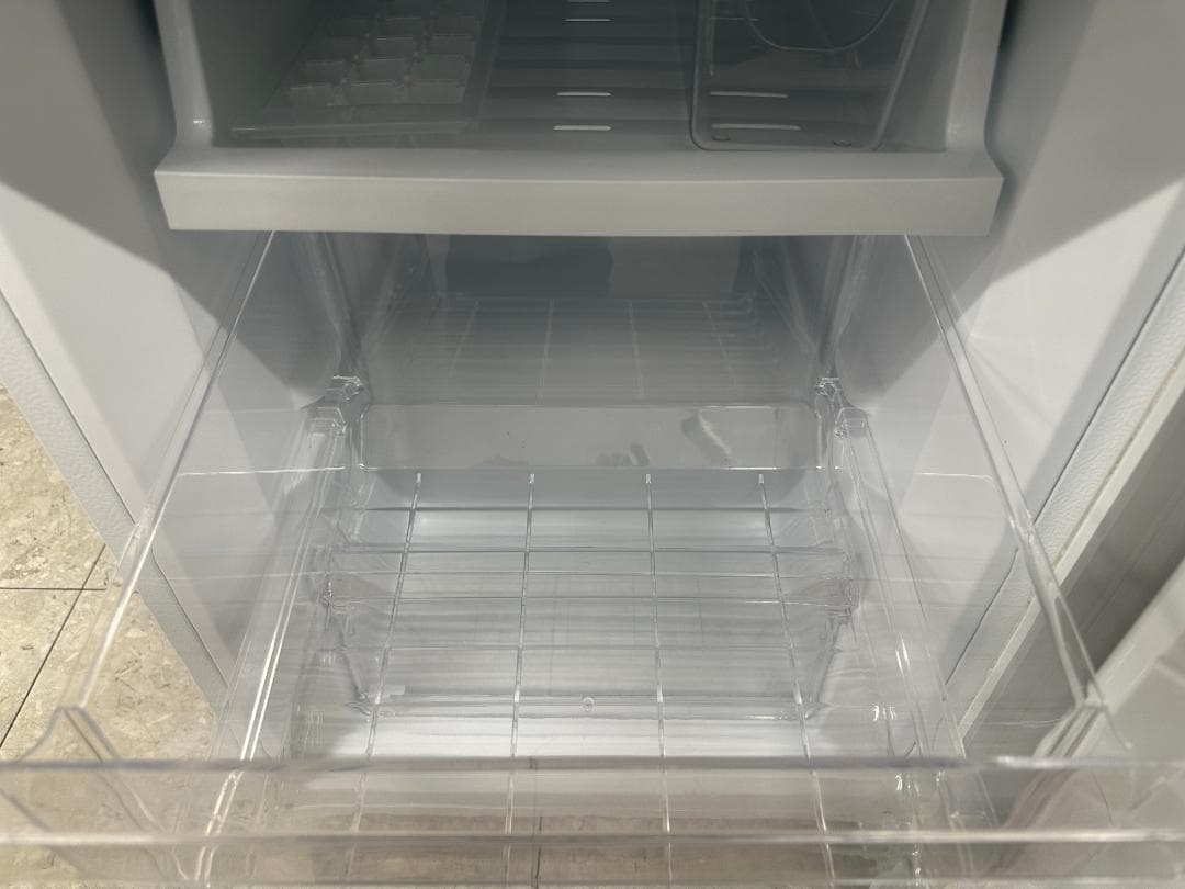 Comfee　冷凍冷蔵庫　174L　RCB169WH1JP　2024年製