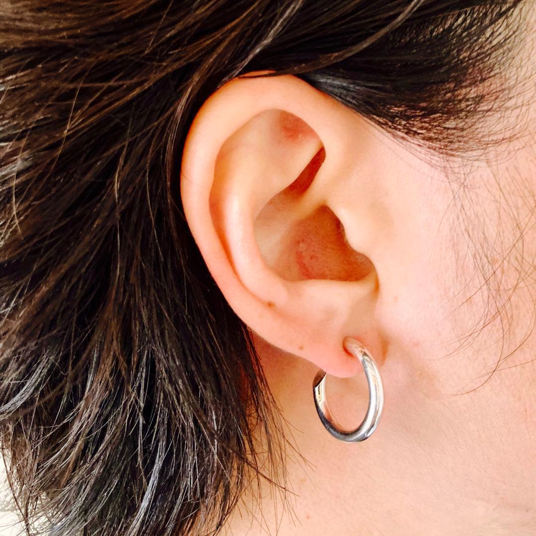 左2 新品 【 3mm×21mm 】両耳用 シルバー925 フープピアス