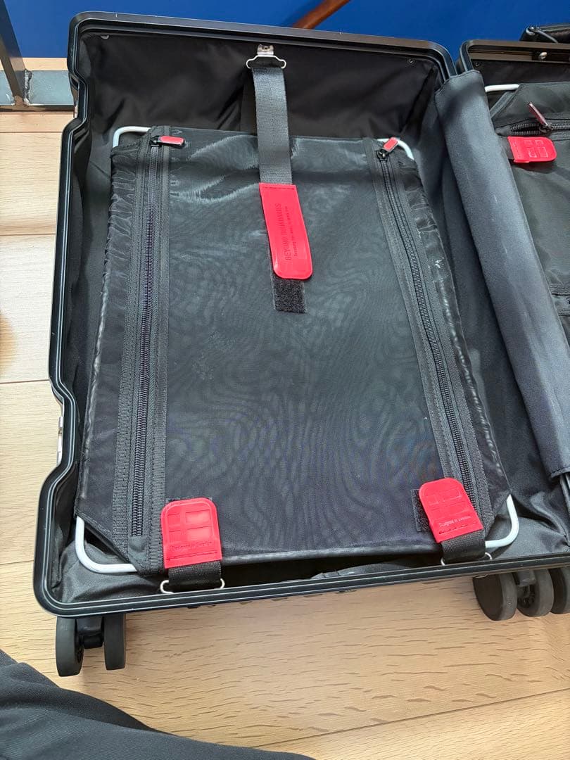 innovator アルミスーツケース　36L Sサイズ