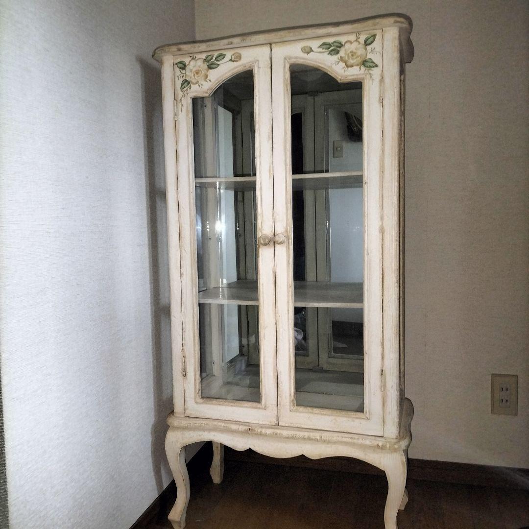 キャビネット　アンティーク風　ヴィンテージ　戸棚　チェスト トールペイント