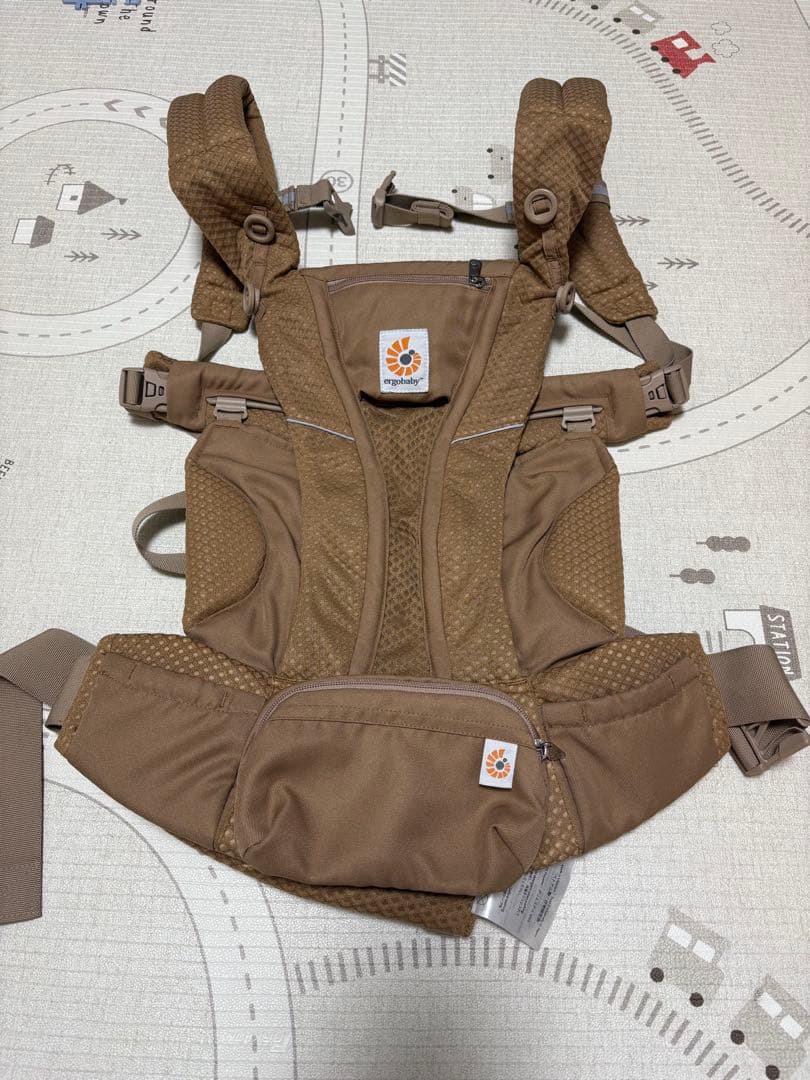 【美品】エルゴベビーOMNI Breeze キャメルブラウン