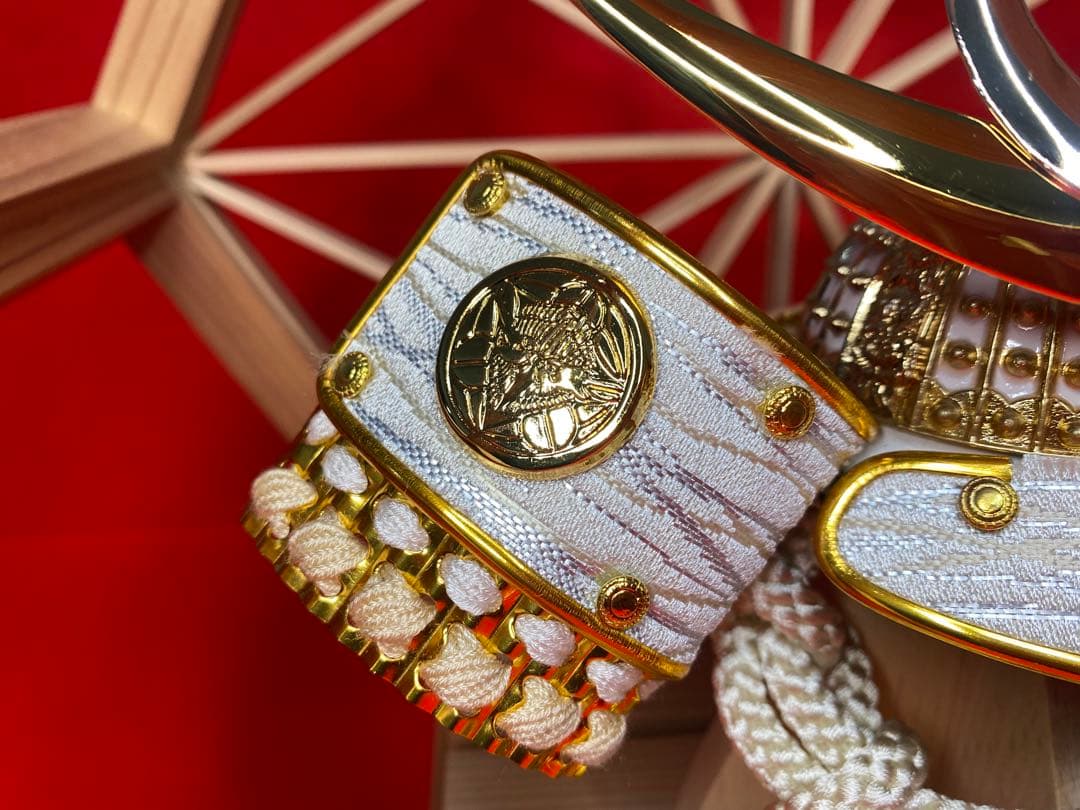 上杉謙信公之兜　東京久月　五月人形　兜飾り　秋田杉　加茂　組子細工