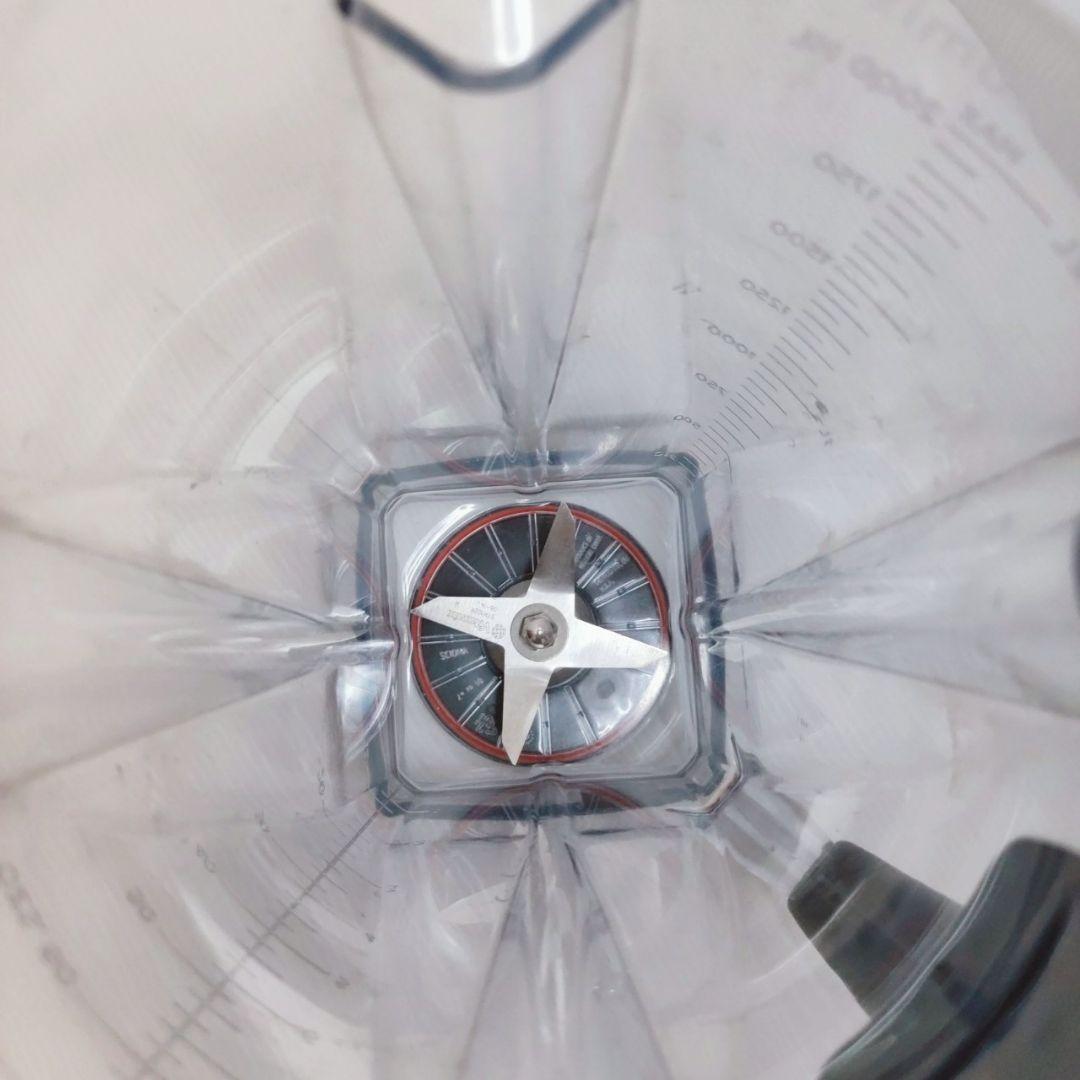 Vitamix VM0111 赤 ジューサー・ミキサー