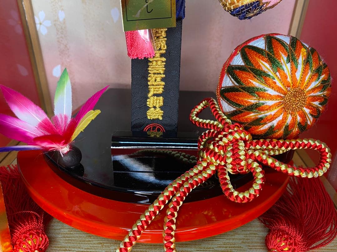 羽子板　振袖　ガラスケース１３号・サイズ間口約２９×奥行約２３×高さ約５５㎝