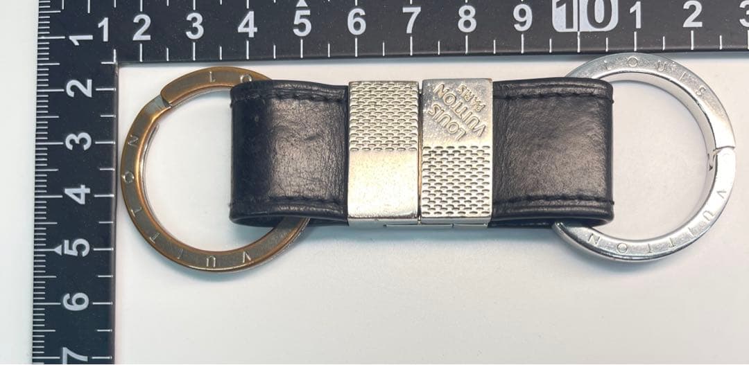 LOUIS VUITTON (ルイヴィトン)キーホルダー