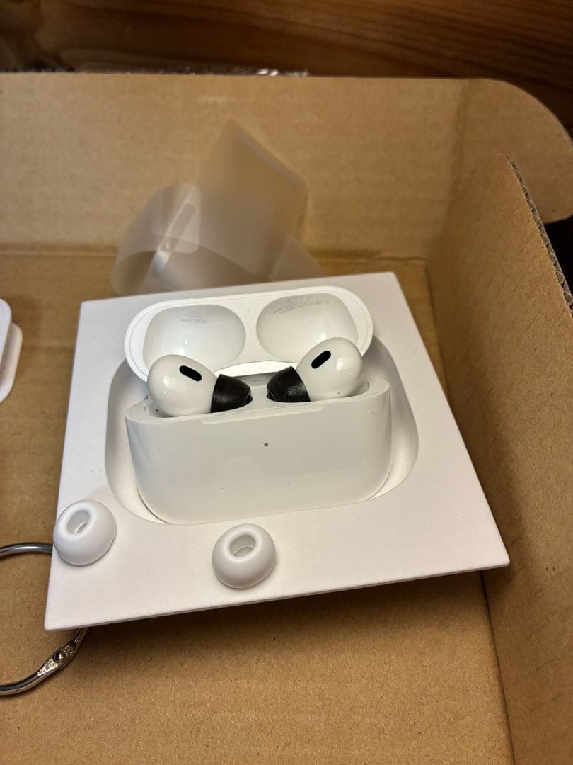 AirPods Pro (第2世代) 本体　USB-C アップルケア加入済み