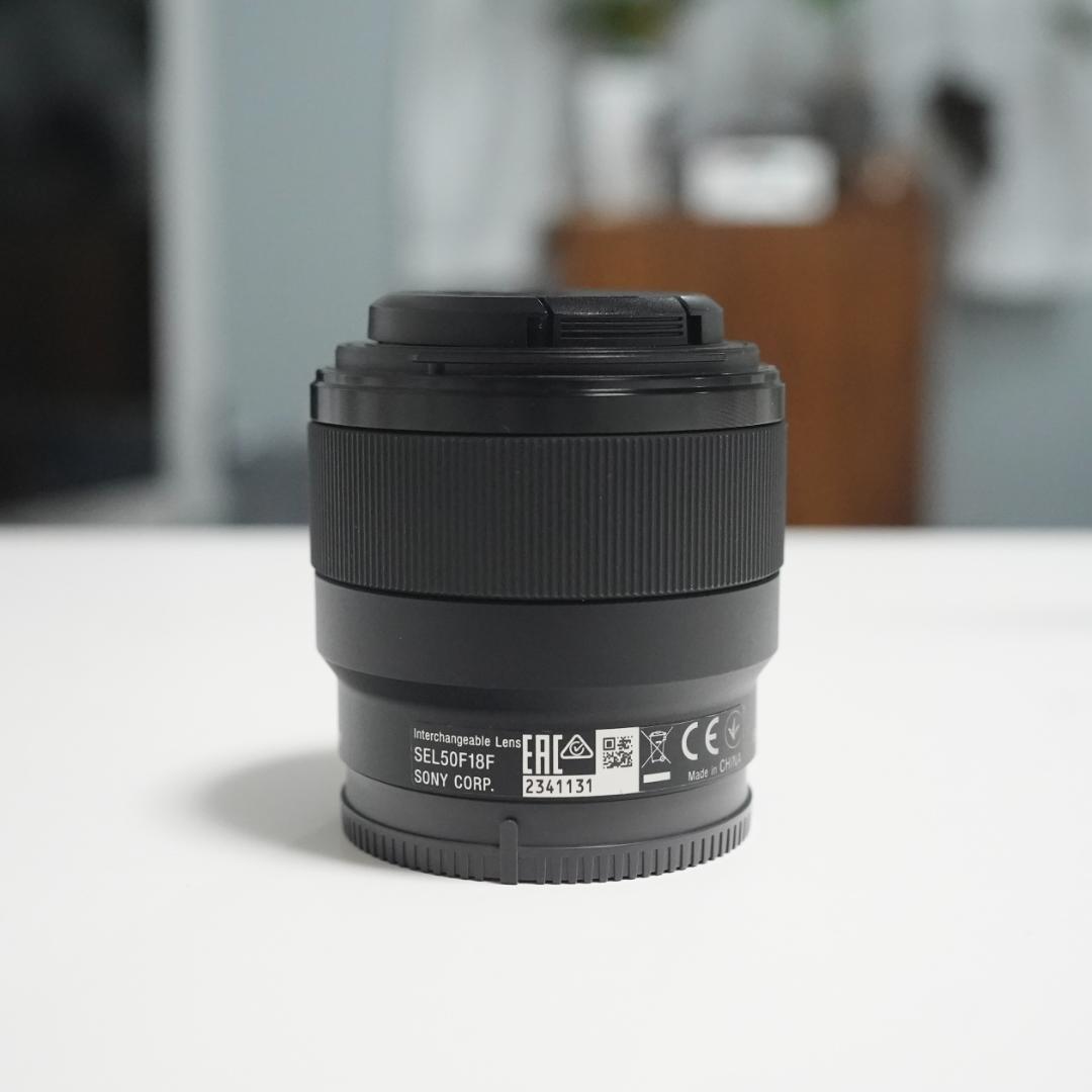 Sony FE 50mm F1.8 レンズ SEL50F18F