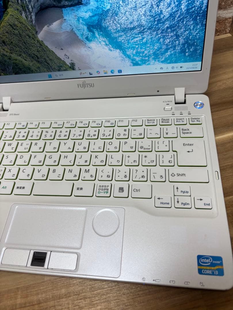 富士通　ノート　Corei3 Windows11 Office2021