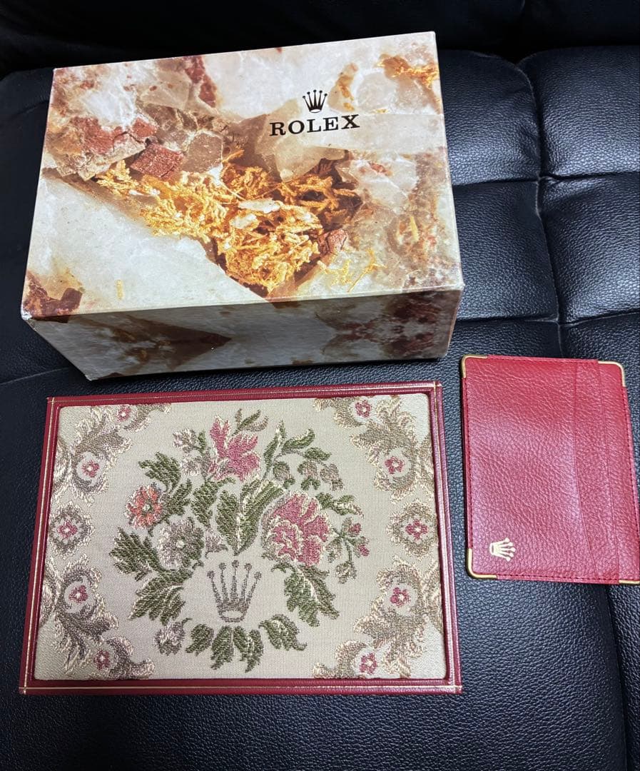 ROLEX 時計ケース レッド刺繍入り