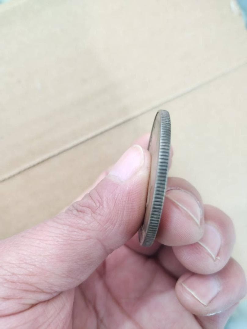 中華民国21年・孫文像・帆船壹圓・銀貨・上三鳥・紀念幣・大型銀貨・硬貨