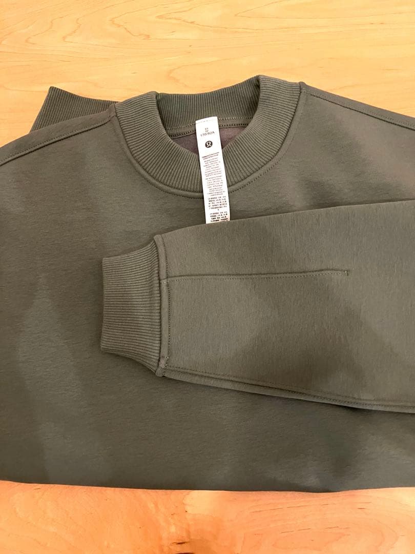 lululemon ルルレモン　プルオーバー　スウェット　パンツセット