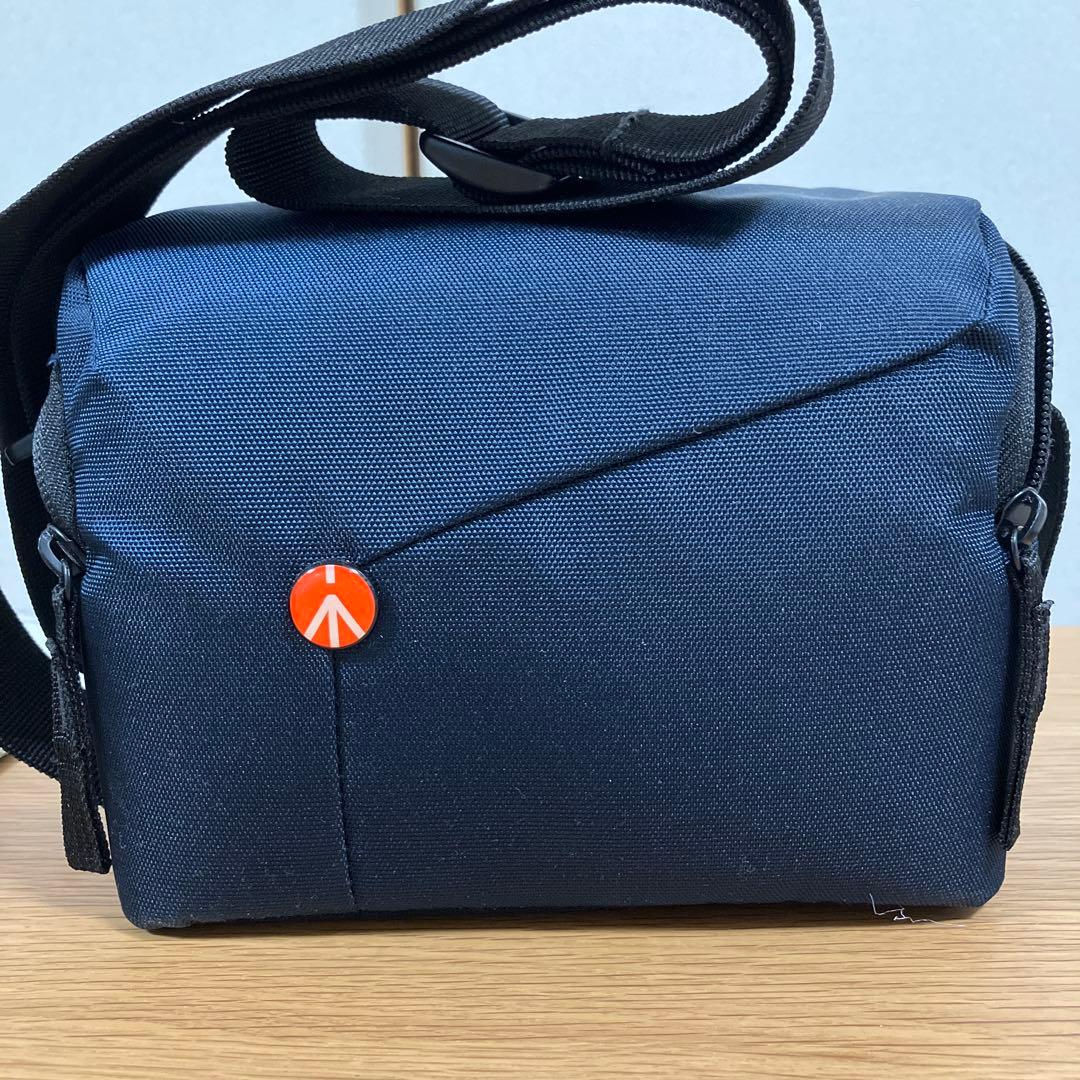 SONY HDR-CX680（マイク、卓上三脚、ケース付き）