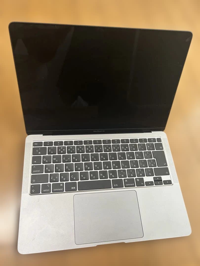 Apple MacBook シルバー　13インチ　2020年モデル