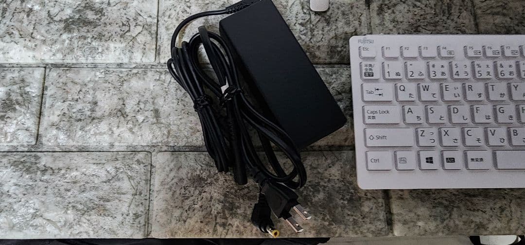 富士通 デスクトップパソコン FMV ESPRIMO 23.8インチ