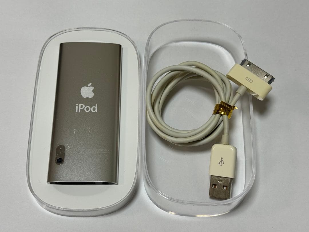 ipod nano 5世代16GBシルバー バッテリー交換済、充電ケーブル有