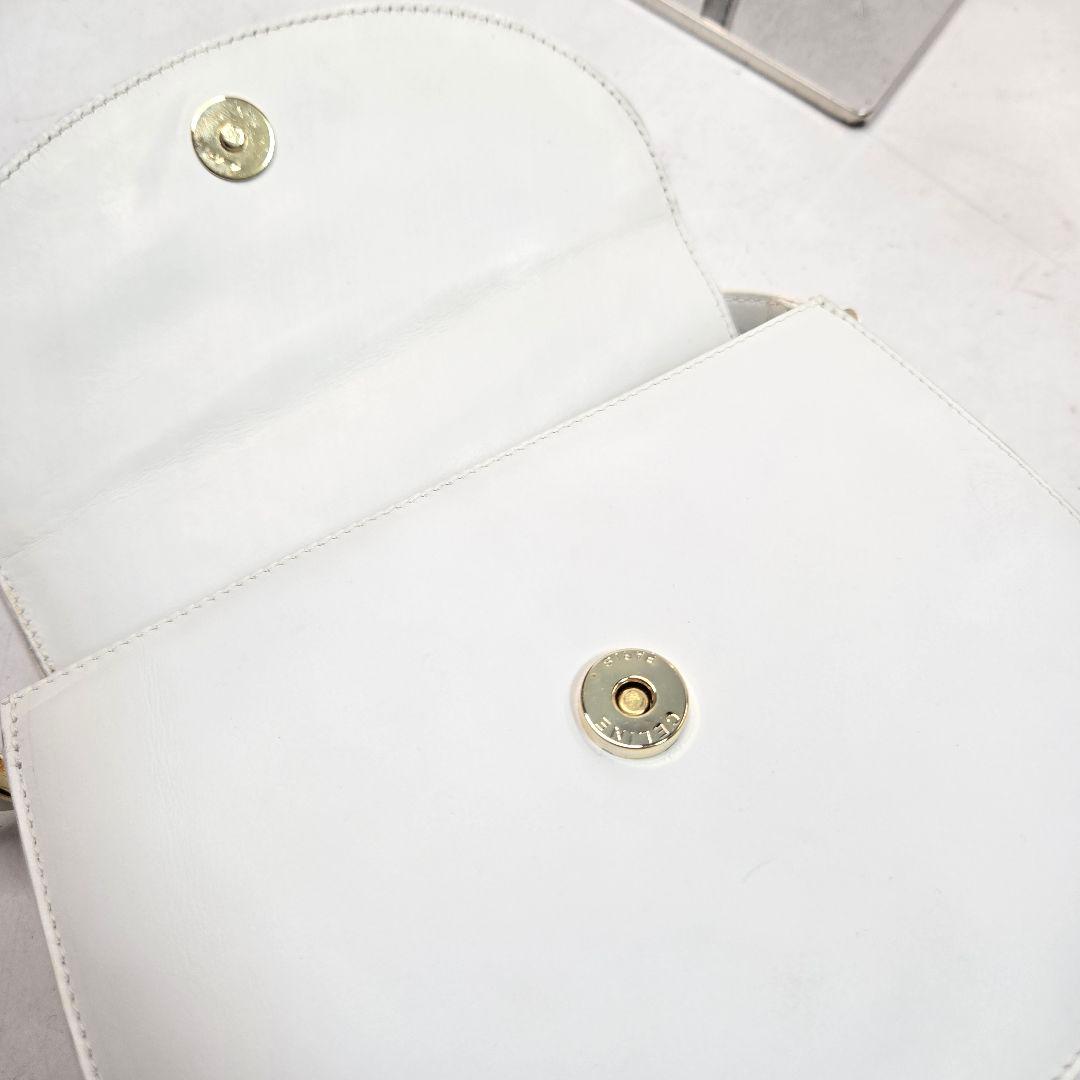 極美品 CELINE ショルダーポーチ トリオンフエンブレム 金具