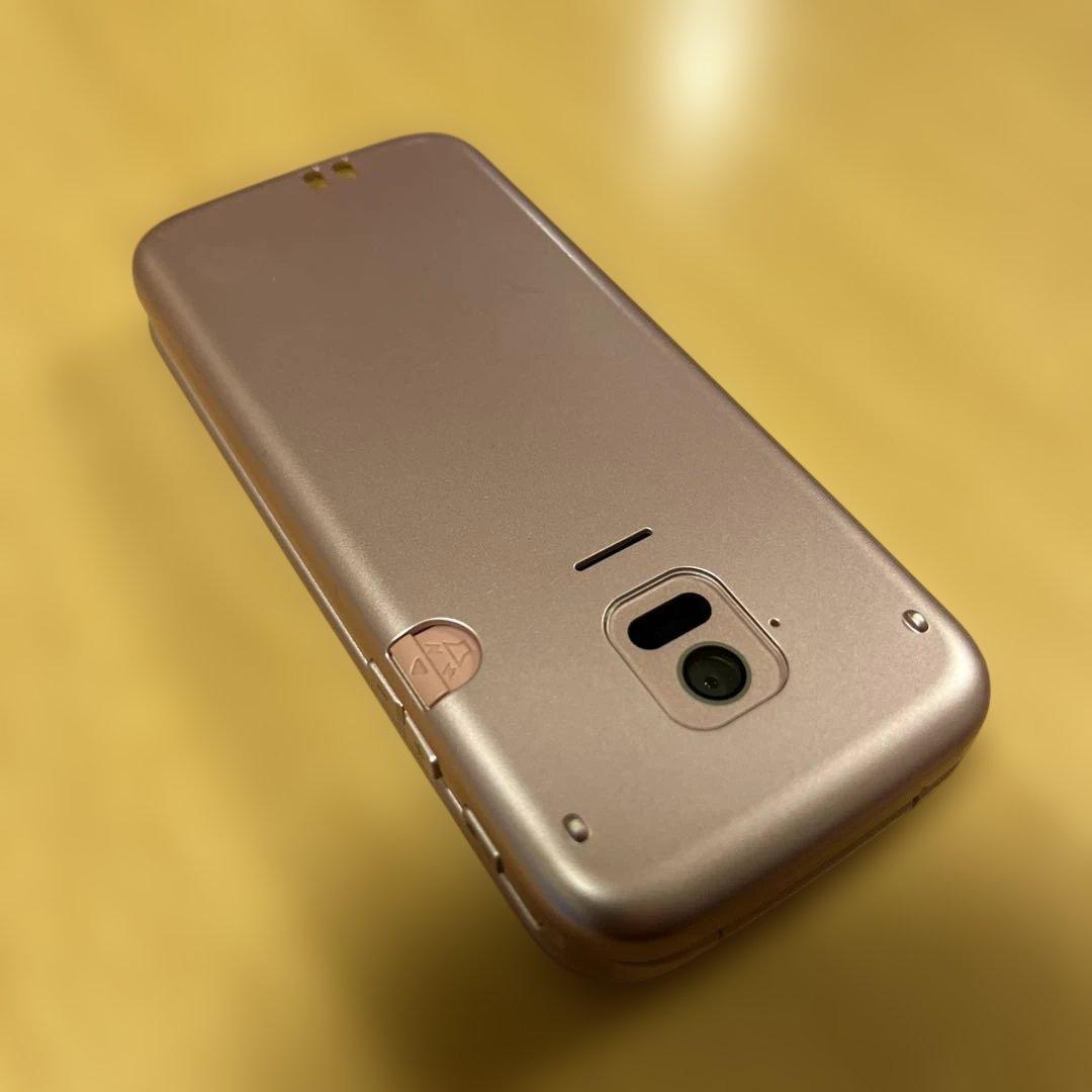 ドコモ　F-01M ガラケー　らくらくホン ピンク　純正卓上ホルダー付き　美品