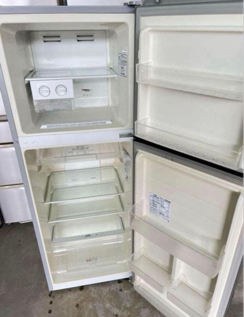 2017年式 227L Hisense 冷凍冷蔵庫 HR-B2301