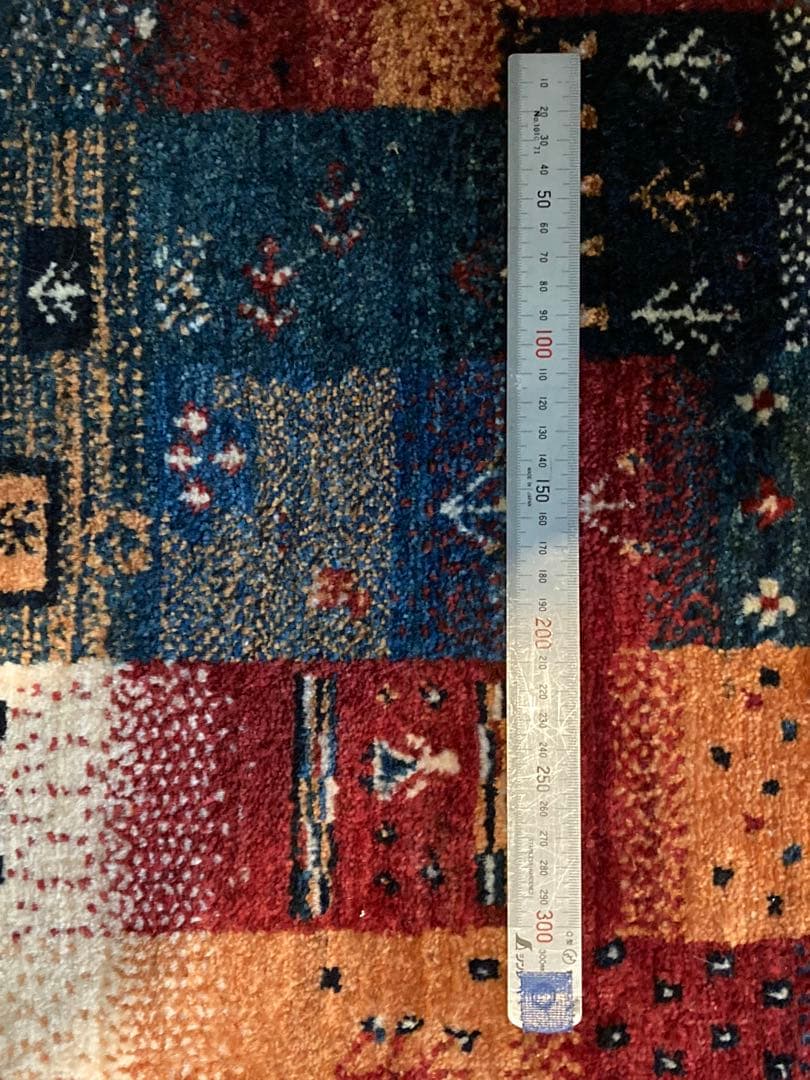 ギャッベ　手織りカーペット