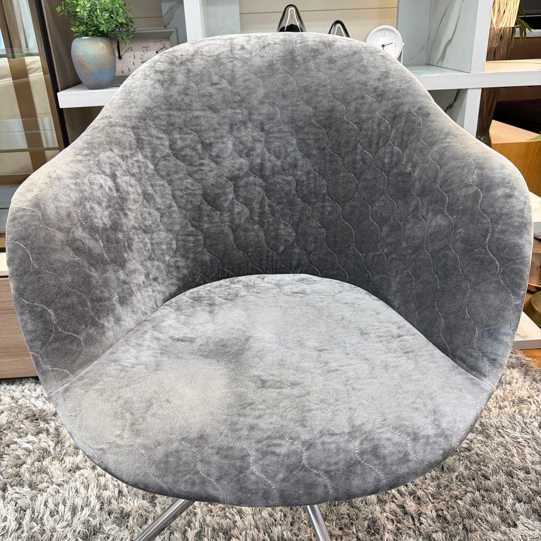 Boconcept Adelaideチェア　回転ベース付