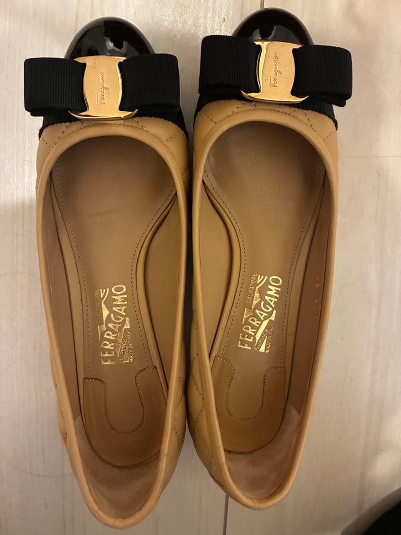 フェラガモ VARINA ヴァリナ