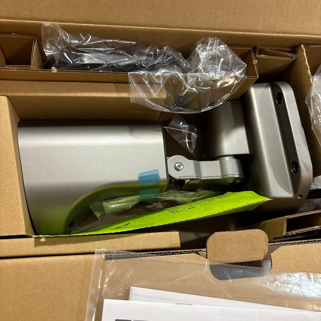 パナソニック　センサーライト付き屋外ワイヤレスカメラ　VL-WD813K