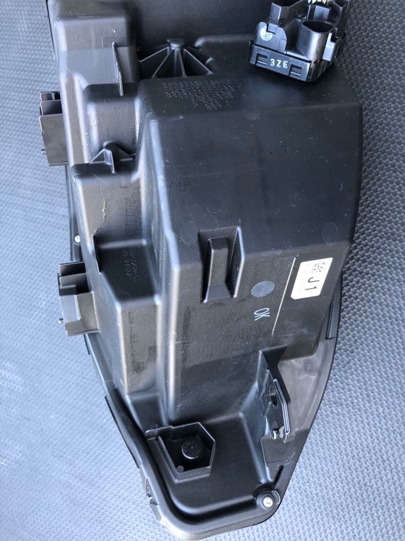 美品良品令和6年式 ZR-V RZ4 左ヘッドライト 参考定価128700円