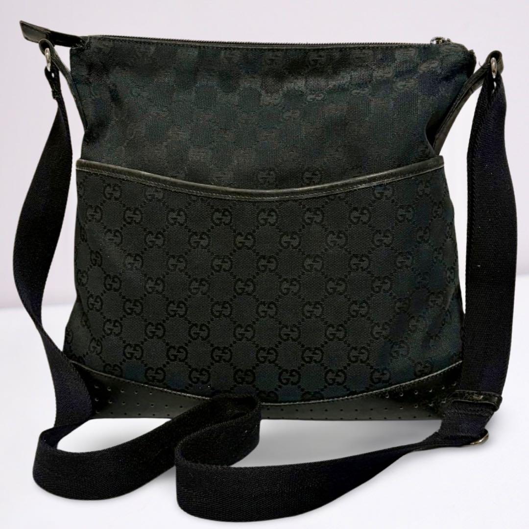 【正規品】グッチ GUCCI GGキャンバス メッセンジャーバッグ 黒 男女兼用