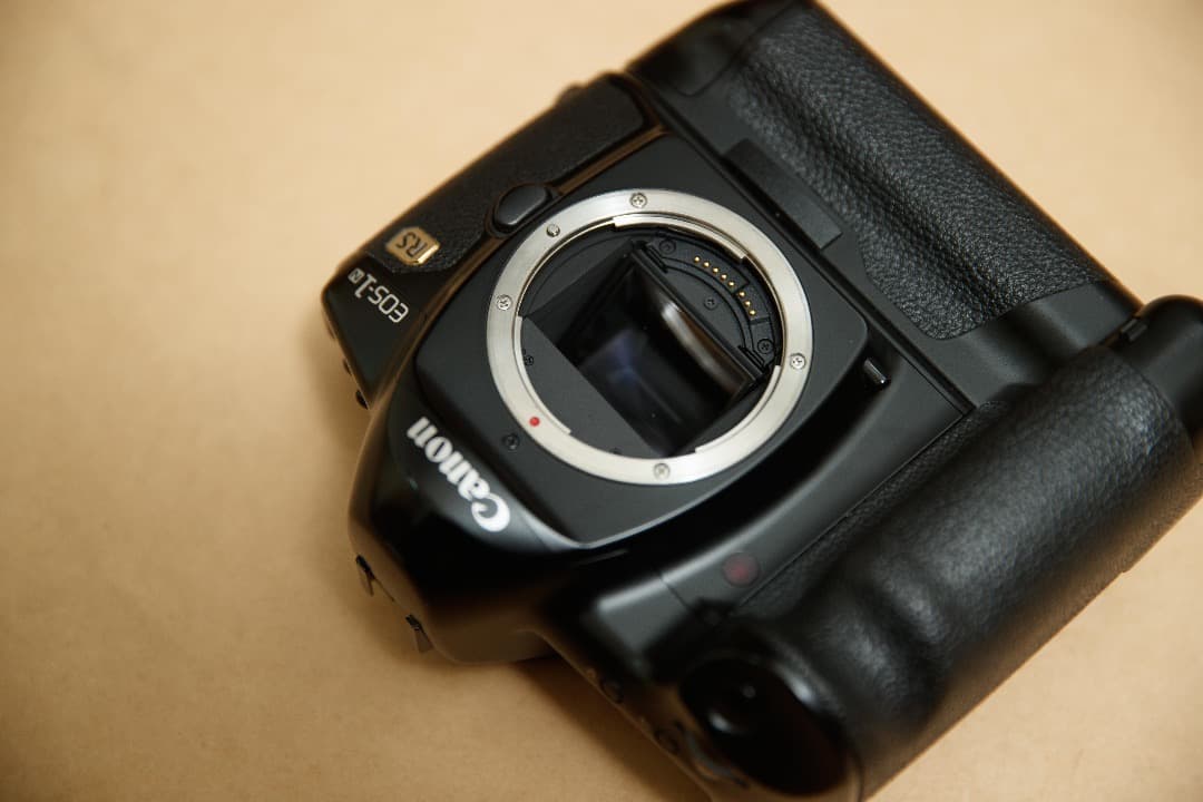 ★完動良品★ CANON EOS-1N RS