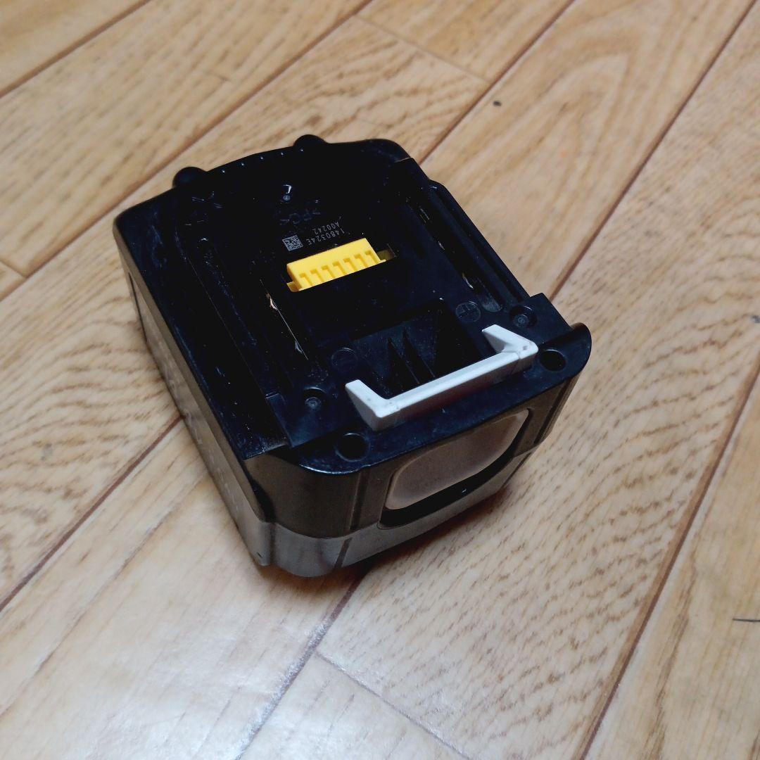 マキタ14.4V充電式クリーナ　CL141FD 純正バッテリーBL1430付