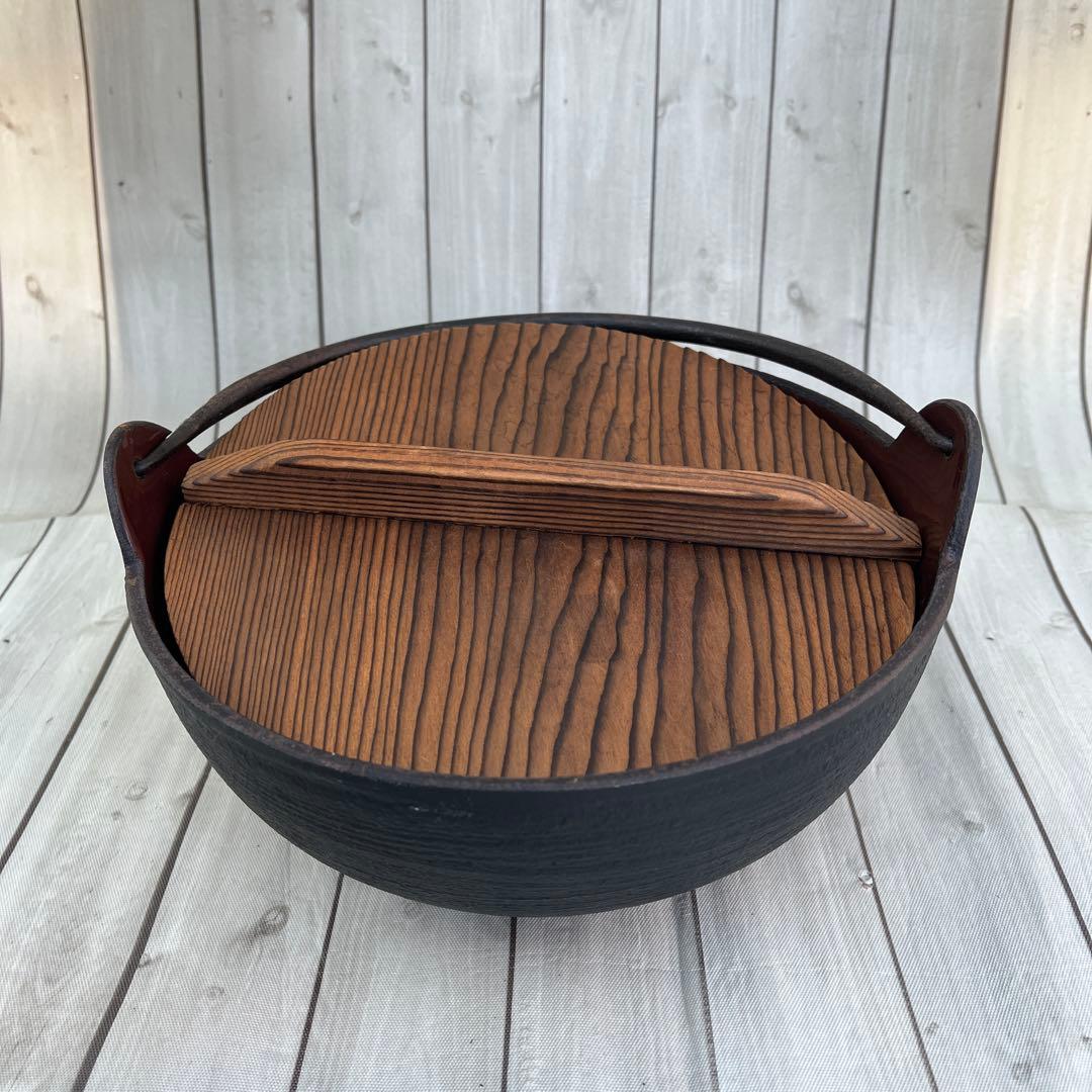 五進 鋳鉄製調理鍋 黒 赤 木製スプーン付き