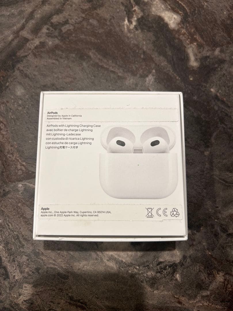 Apple AirPods 第３世代 充電ケーブル付き