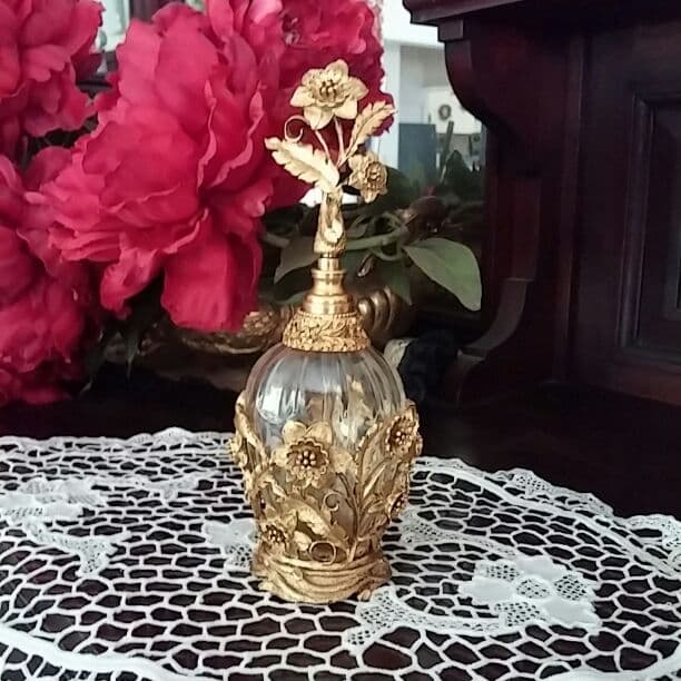 お値引き❗アンティーク香水ビン　金彩