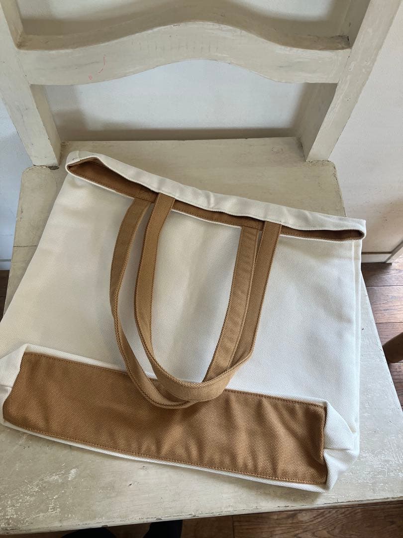 LOUIS VUITTON FONDATION トートバッグ　限定バック