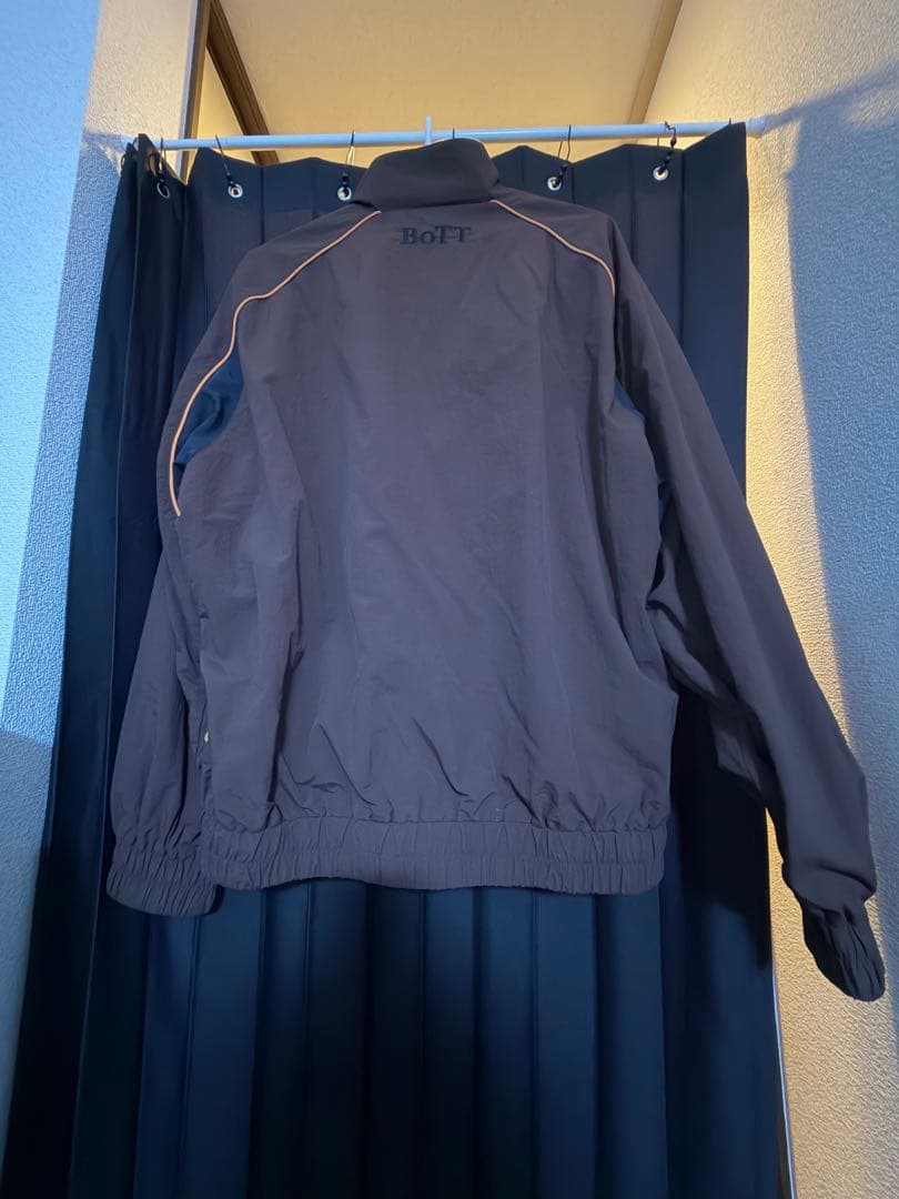 UMBRO BoTT ナイロンジャケット L ブラウン