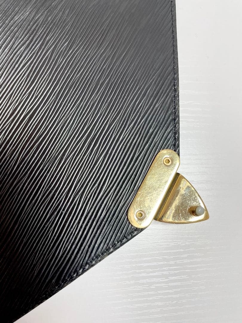 【訳あり】ヴィトン エピ モンソー M52122 ブラック