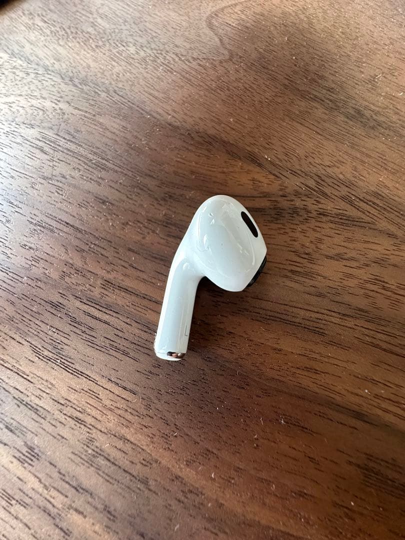 AirPods Pro 第2世代 (A2699) 左のみ 新品イヤーチップ付
