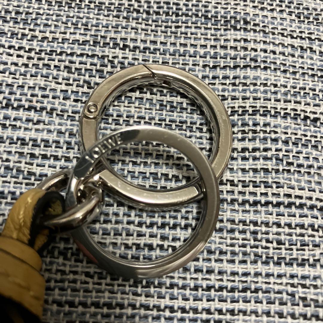 ロエベ　バッグチャーム　アナグラム