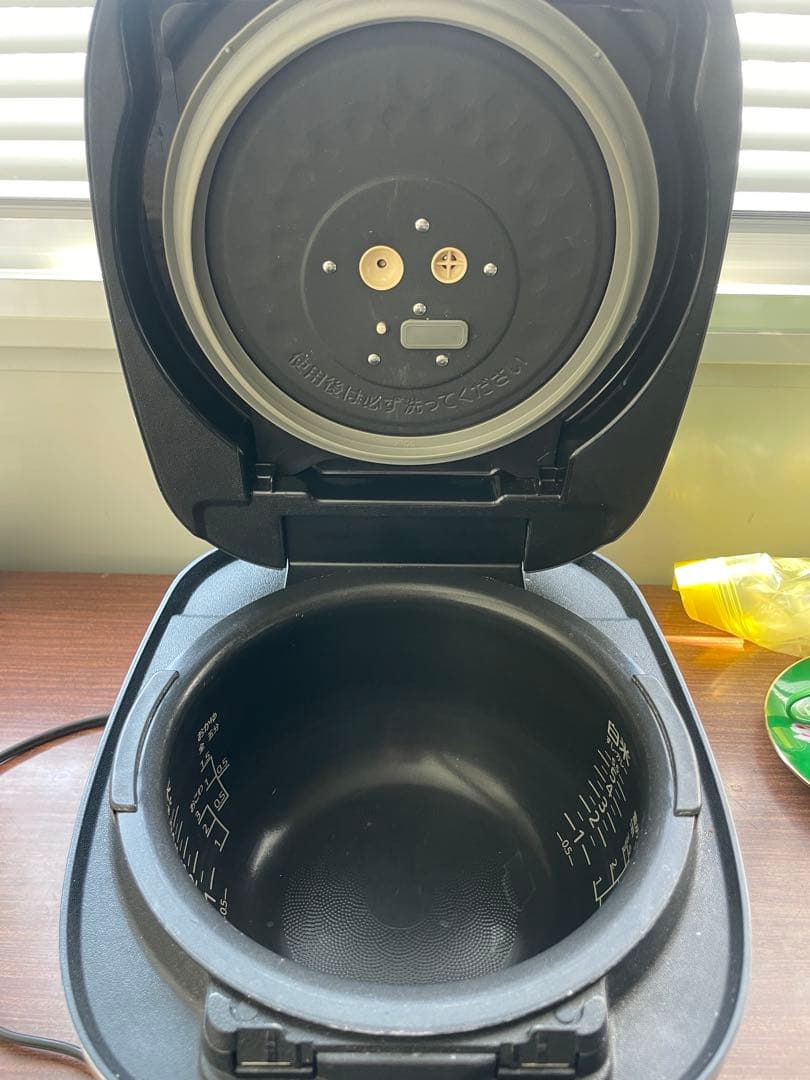 タイガー 炊飯器 5.5合 圧力IH式 JPI-A100