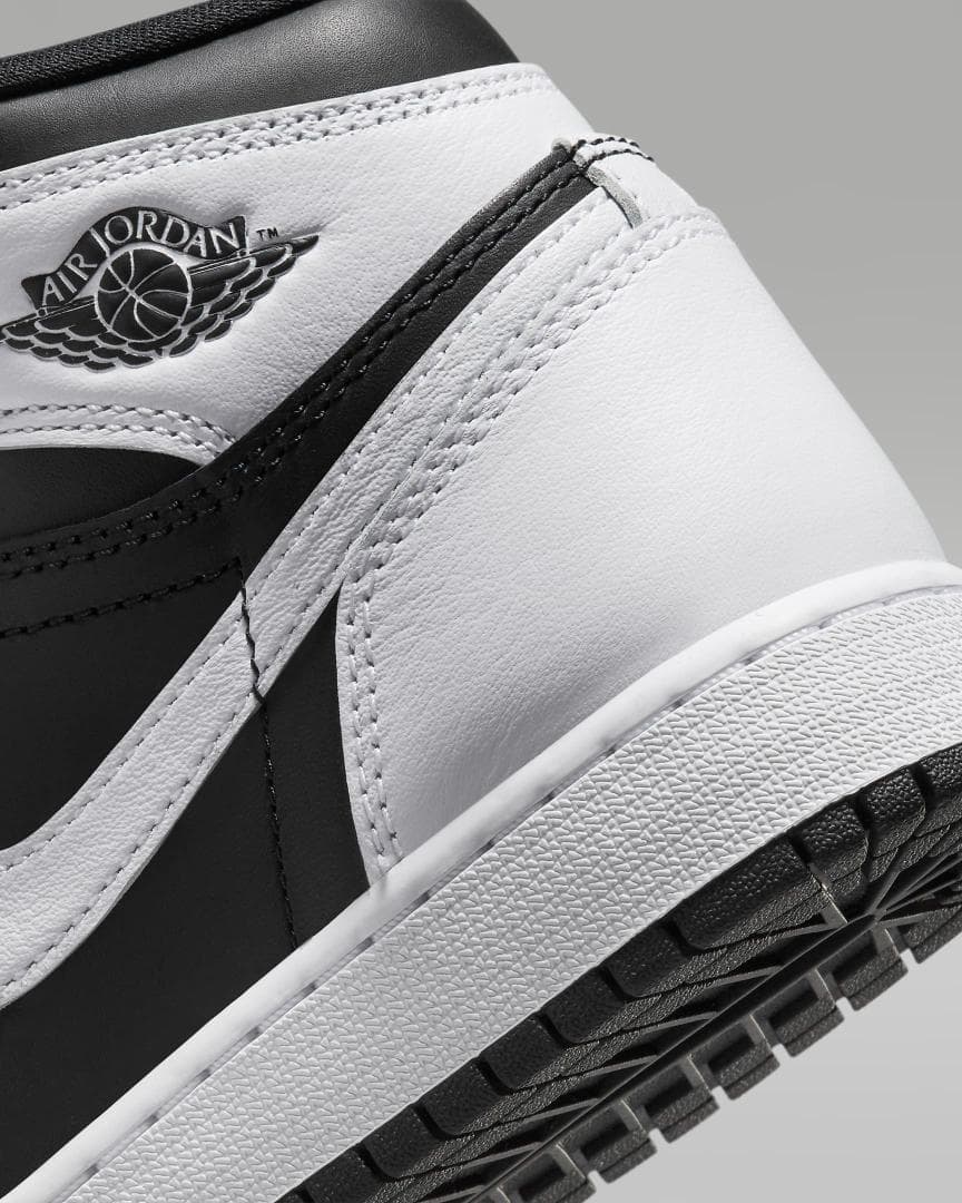 エア ジョーダン 1 HIGH OG \"Black & White\"