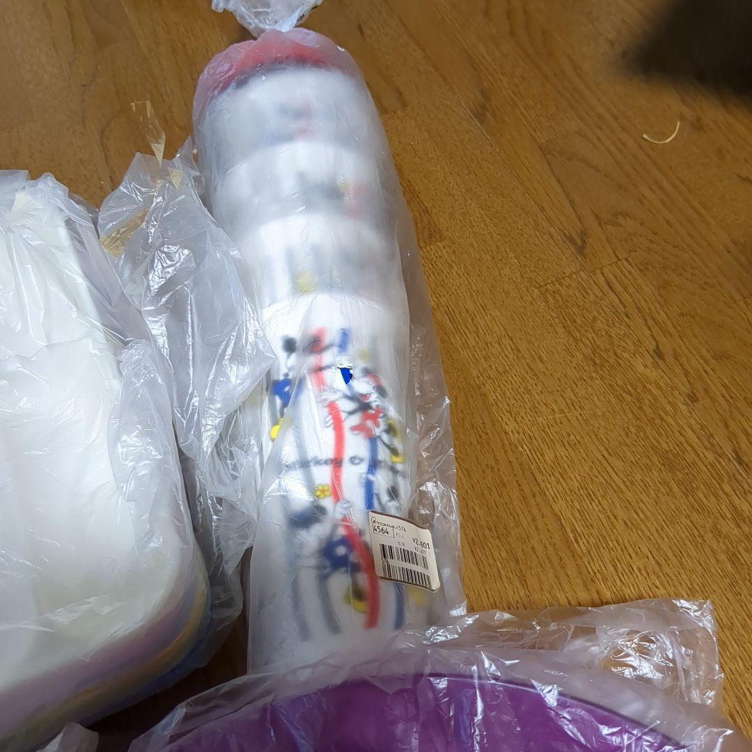 （140）タッパウェアお皿＆ボウル中心　ボトルブラシおまけつき　未使用　説明必読