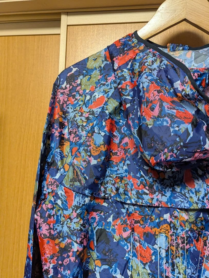 ナイキ ウィンドランナー プリンテッドフーディー