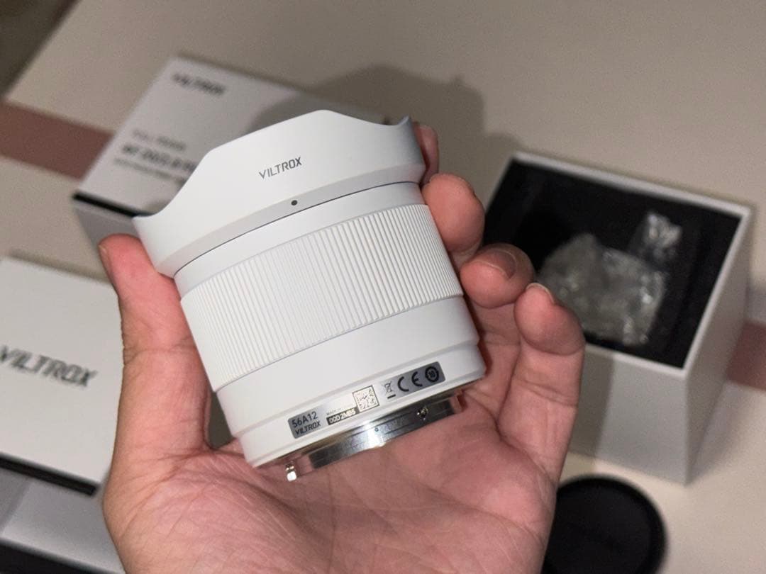 Viltrox 20mm F2.8 White FEマウント ほぼ新品