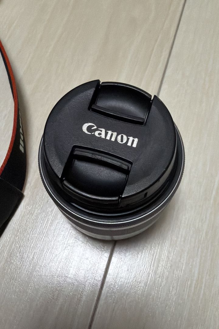 【純正レンズ3本セット】Canon EOS KissM ミラーレス一眼　ホワイト