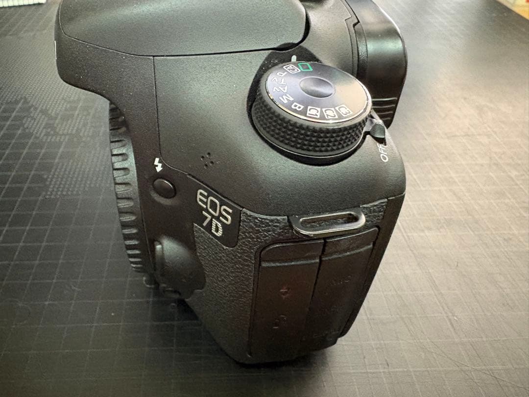美品 キャノン EOS7D ボディ
