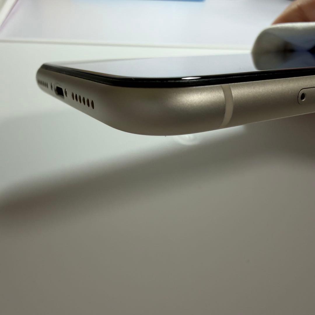 【iPhone11】256GB ホワイト　SIMフリー