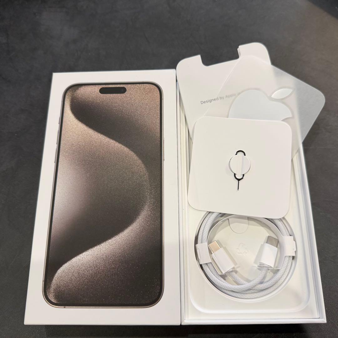 iPhone 15 ProMax 256G CASETIFYケース付き